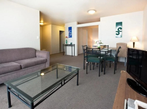 Crown on Cintra Lane Serviced Apartments