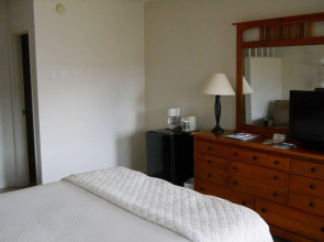 Legacy Harbour Hotel & Suites