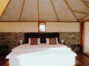 Silent Dunes Camp