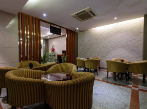 Central Park Saigon Hotel