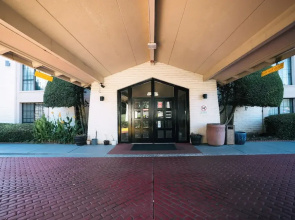 Howard Johnson Inn Peachtree/Norcross