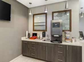 Best Western Plus Gardena Inn & Suites