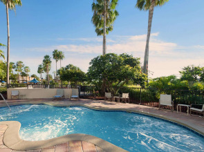 DoubleTree by Hilton at the Entrance to Universal Orlando