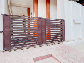 Super Townhouse Faizabad Road Opp BBD University