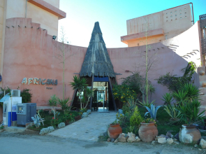 Africana Hotel & Spa