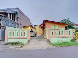 OYO 90648 Kusnan Guest House Syariah