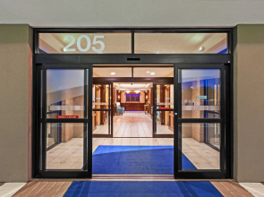 Holiday Inn Express Hotel & Suites Pharr by IHG