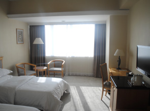 Guangzhou New Century Hotel