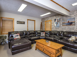 Bear's Den at Sunplace
