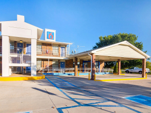 Motel 6 Lawton, OK