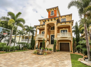 425 Palermo Circle