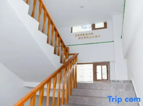 Yuya Small Building Homestay (Third Bathing Beach Branch)