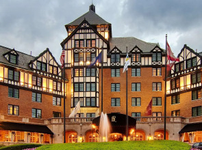 Hotel Roanoke & Conference Ctr, Curio Collection by Hilton