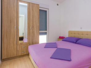 Nice Apartment in Vir With 1 Bedrooms, Wifi and Outdoor Swimming Pool