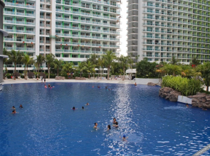 Azure Urban Resort Residences Maui Tower