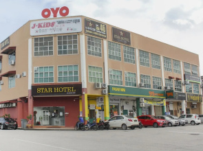 Oyo 90035 Star Hotel
