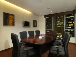 Lan Kwai Fong Hotel @ Kau U Fong