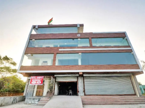 Capital O 84646 Hotel Sonipat Residency