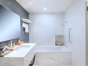 Amanta Hotel & Residence Sathorn