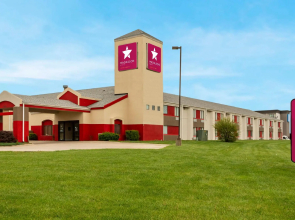 Magnuson Hotel Lincoln Airport