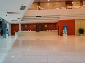 Xueye Hotel(济南雪野国际航空俱乐部)