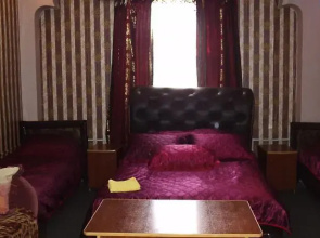 Inn Yut+
