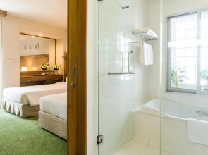 At Ease Saladaeng by AETAS