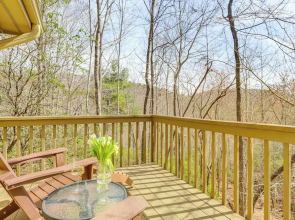 Serenity Now: Big Canoe Mountain Home!