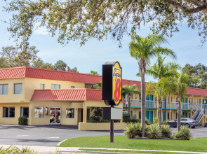 Super 8 by Wyndham Sarasota Near Siesta Key