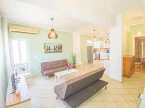 Cosy apartment - 6 Minutes walk to the beach!