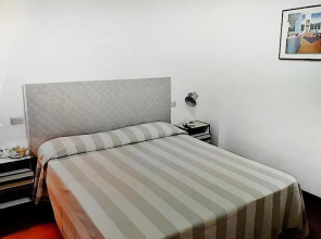 Blumen Hotel