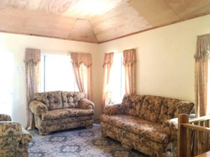 Rock Side 3 Bedroom Villa On the Beach