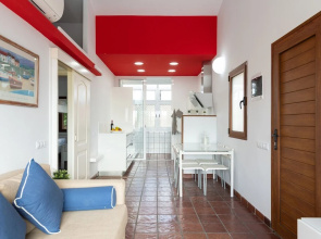 Nice Apartment Swimming Pool, Parking and Terrace