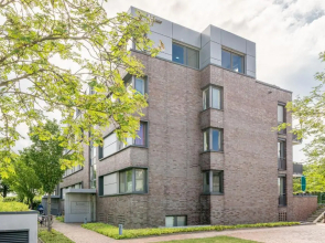 ID 7029 - Private Apartment