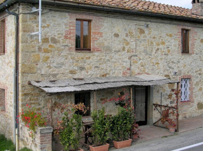 Tuscan Apartment on Winery Estate