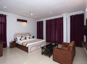 Raj Inn By OYO Rooms