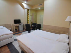 Отель Deluxe Ереван