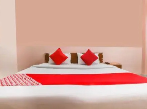Radhe Radhe Dham by OYO Rooms