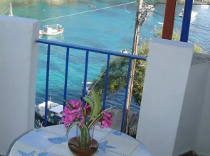 Mirsini Rooms