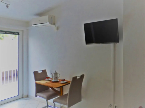 Studio for 2 People - Split Region