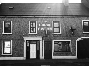 Bush House Accommodation - The Diamond