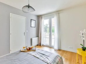 Buttes Chaumont- Appartement Familial