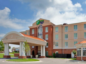 Holiday Inn Express Hotel & Suites Kansas City - Grandview by IHG