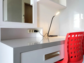 Comfy Studio Room @ Oasis Apartment By Travelio