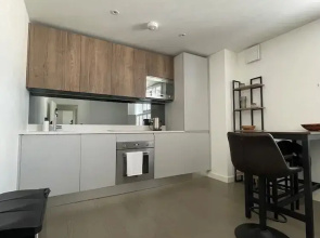 Stylish Modern Apartment in St Albans City