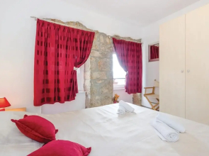 Amazing Home in Medveja with Hot Tub, WiFi & 4 Bedrooms