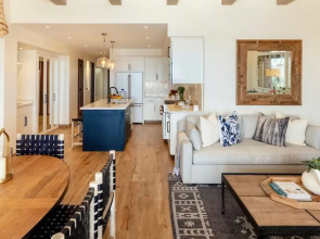 Oceanfront 3bd Penthouse Residence