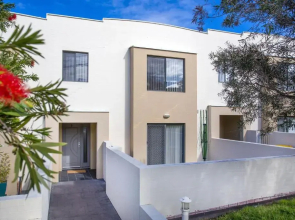 Dolphin Views Unit 5 of 14 Dolphin St