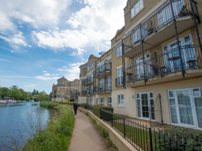 Celador Apartments - Regents Riverside Serviced Apartments