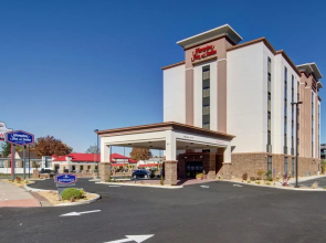 Hampton Inn & Suites Springfield/Downtown